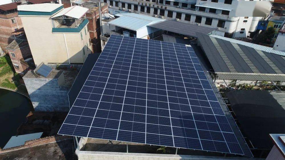 雷击对光伏设备的安全性有何挑战 雷击对光伏设备的安全性有何挑战