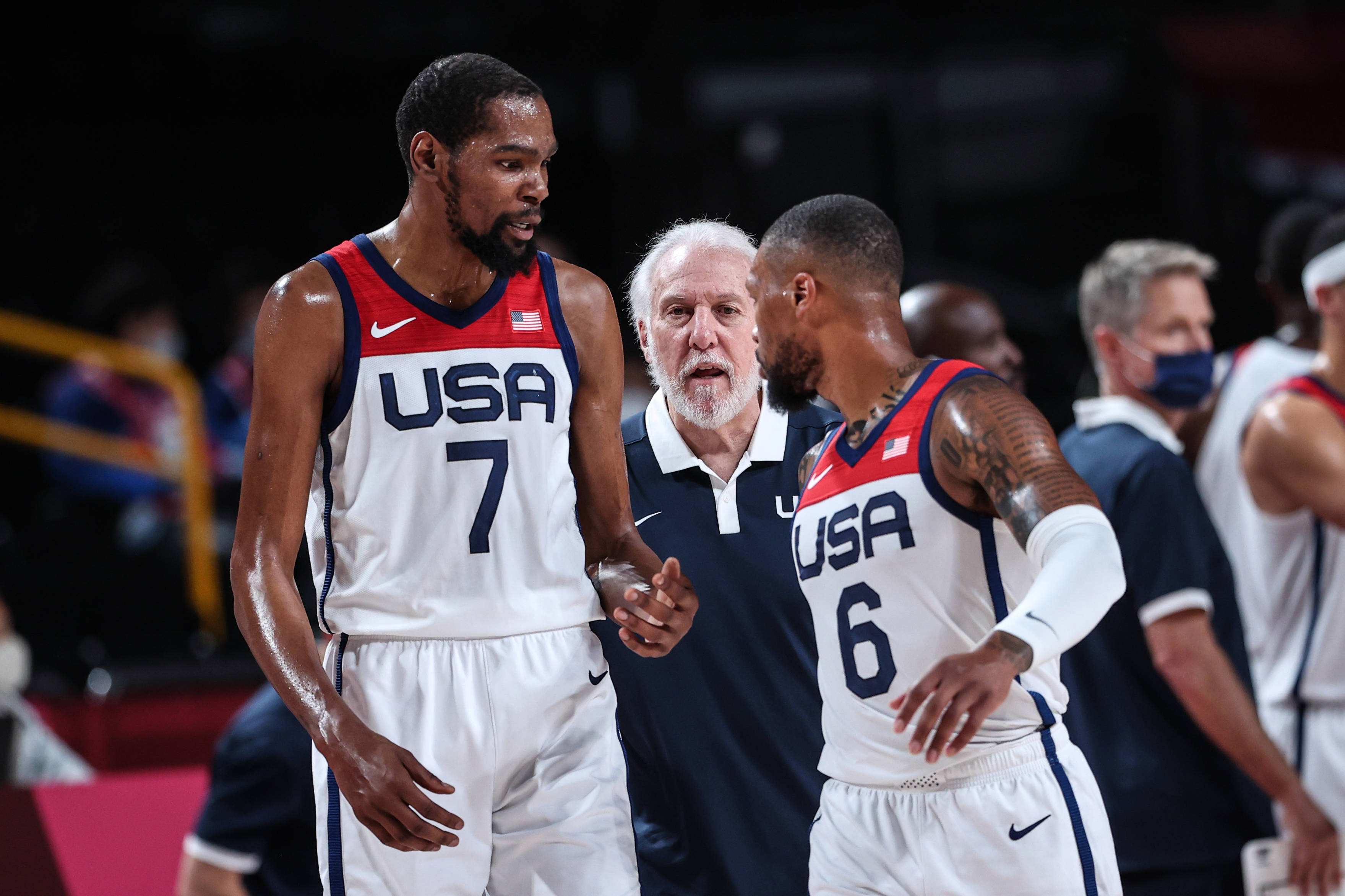 杜兰特突破分，雄鹿险胜太阳晋级