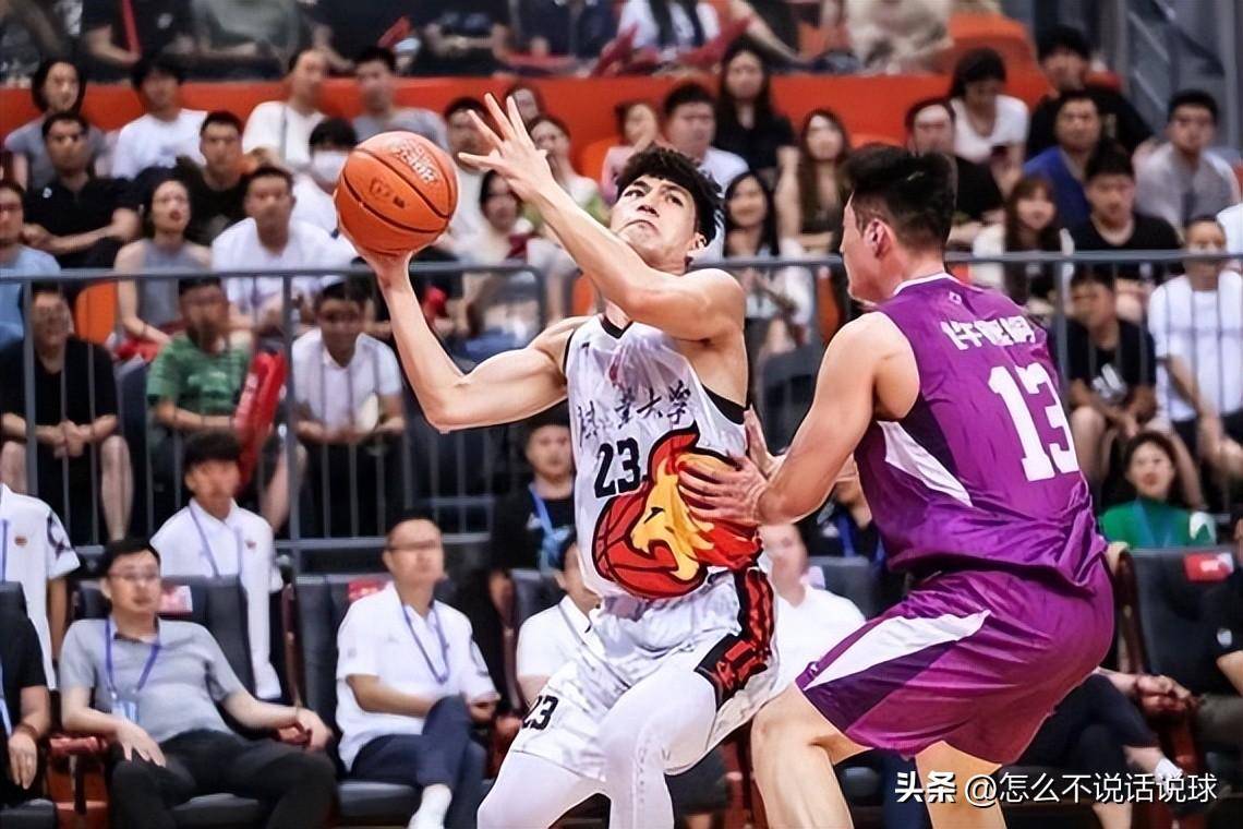 江苏男篮取得胜利,球队士气高涨 江苏男篮取得胜利,球队士气高涨