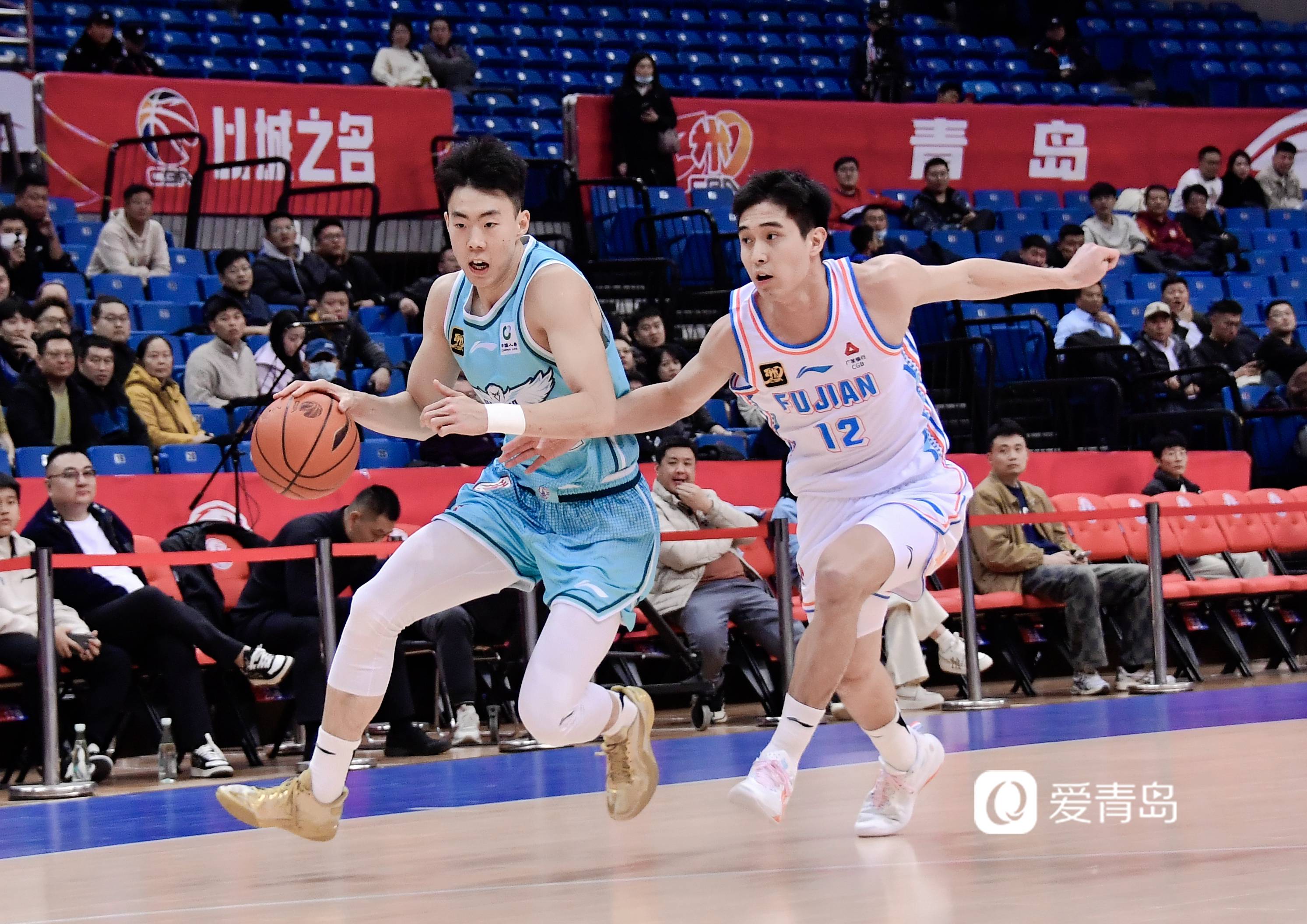 青岛队主场大胜浙江,开启胜利之门 青岛队主场大胜浙江,开启胜利之门