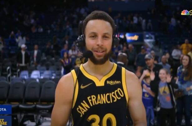 活塞队球员接受采访透露心情 活塞队球员接受采访透露心情