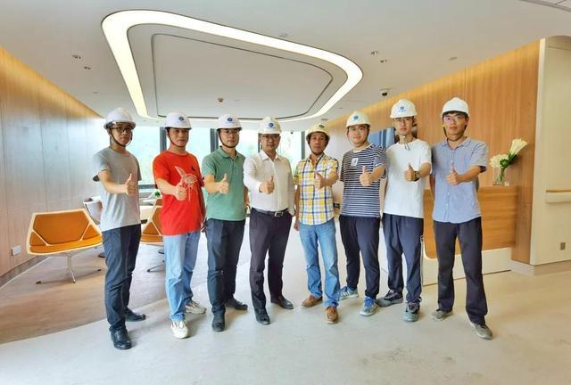 广州富力队员展现团队力量，携手取得胜利