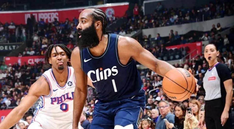 快船惨胜雷霆,乔治一人砍下+助球队晋级季后赛 快船惨胜雷霆,乔治一人砍下+助球队晋级季后赛