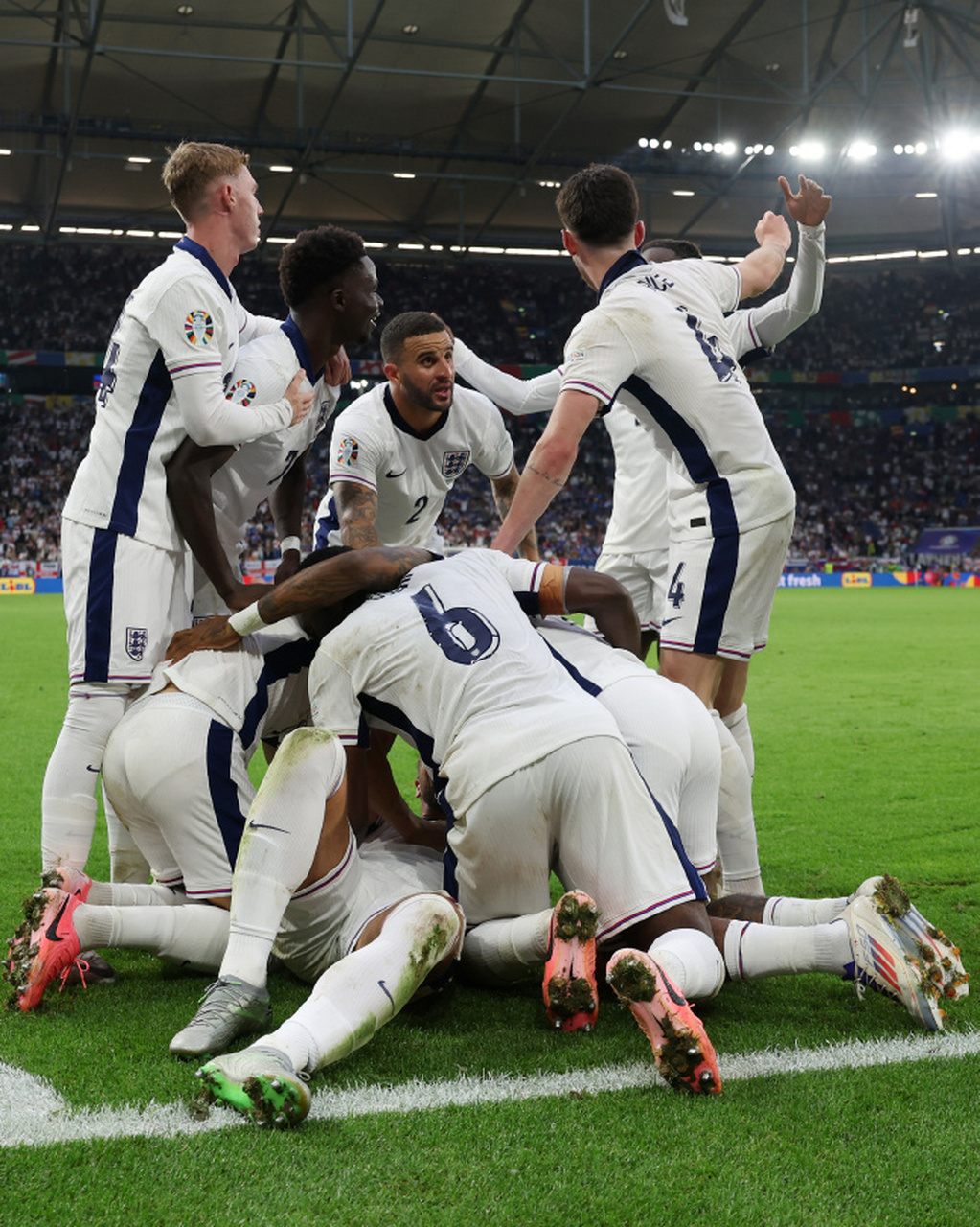 法国大胜英格兰<a href=